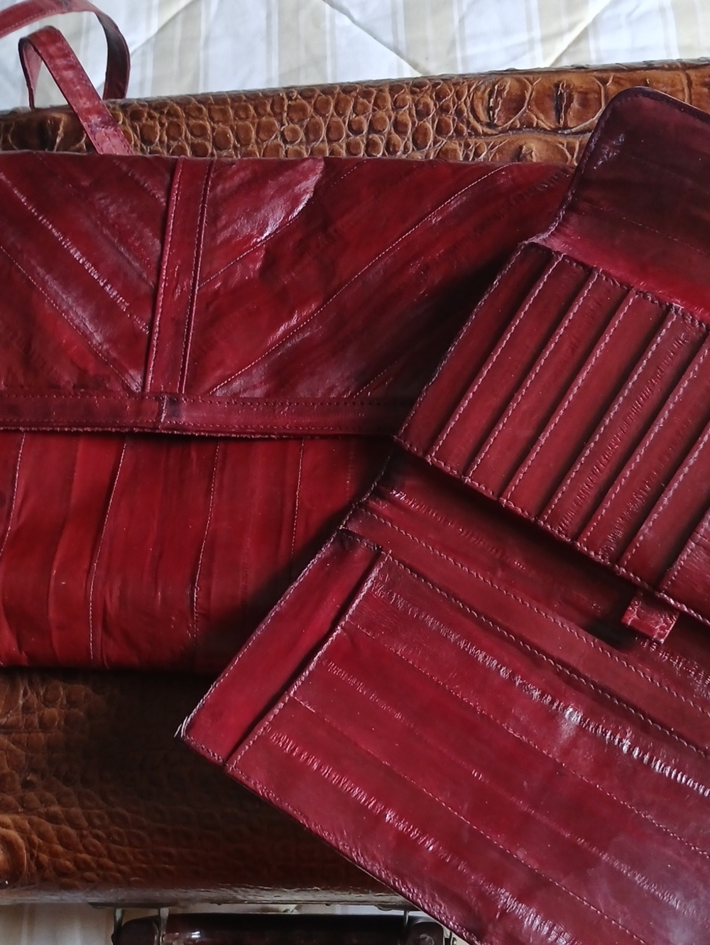 Red Leather Wallet - Picture 7 of 8